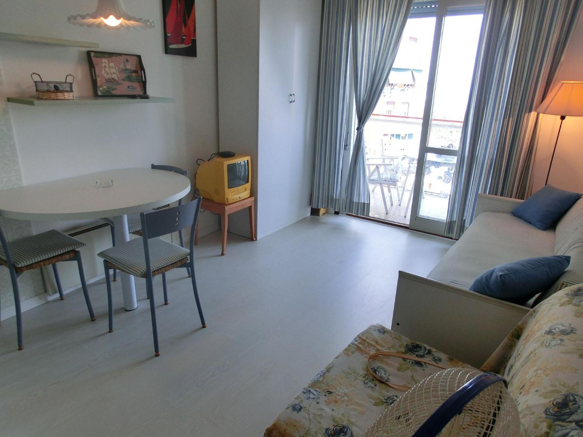 Appartamenti La Torre 利尼亚诺萨比亚多罗 客房 照片
