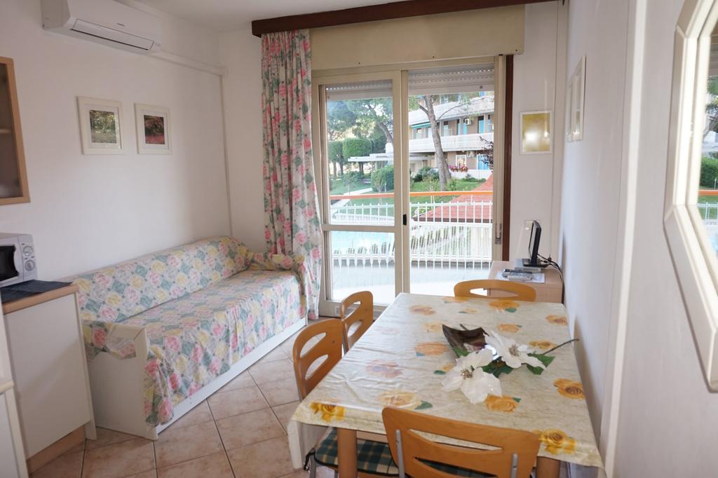 Appartamenti La Torre 利尼亚诺萨比亚多罗 外观 照片