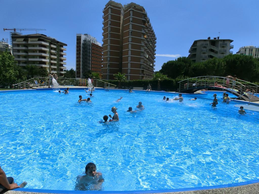 Appartamenti La Torre 利尼亚诺萨比亚多罗 外观 照片