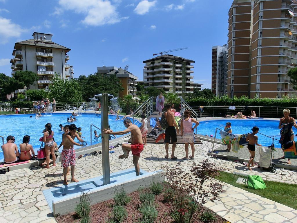 Appartamenti La Torre 利尼亚诺萨比亚多罗 外观 照片